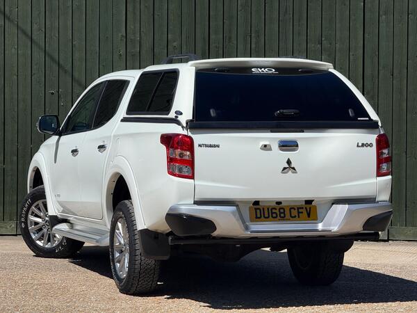 Mitsubishi L200 2.4 DI-D DC Warrior 4WD Euro 6 4dr