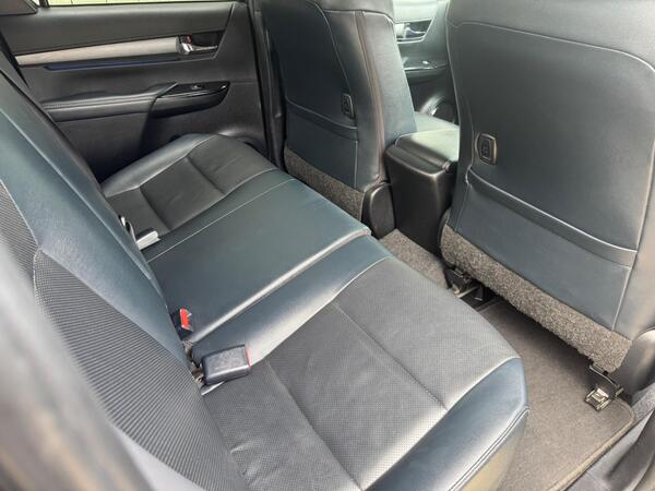 Toyota Hilux 2.8 D-4D Invincible X 4WD Euro 6 (s/s) 4dr at 31th