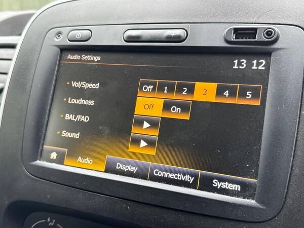 Renault Trafic 2.0 dCi ENERGY 28 Sport SWB Standard Roof Euro 6 (s/s) 5dr at 23th