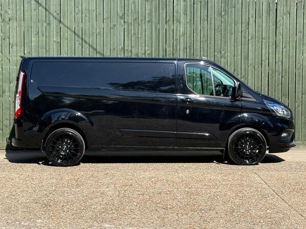 Ford Transit Custom 2.0 300 EcoBlue Limited Auto L2 H1 Euro 6 5dr at 20th