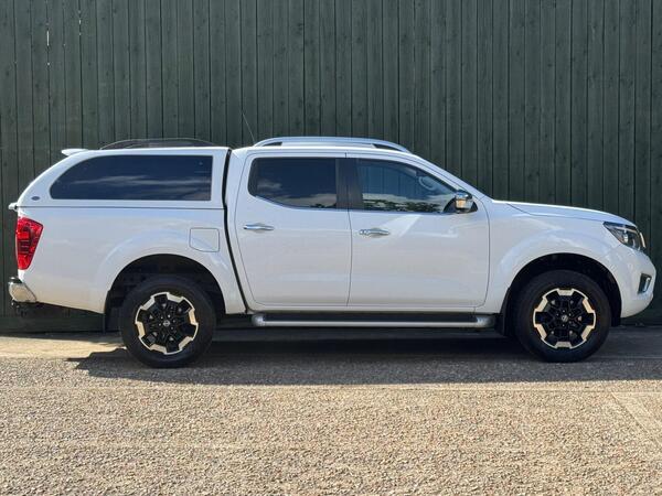 Nissan Navara 2.3 dCi Tekna Auto 4WD Euro 6 4dr at 15th