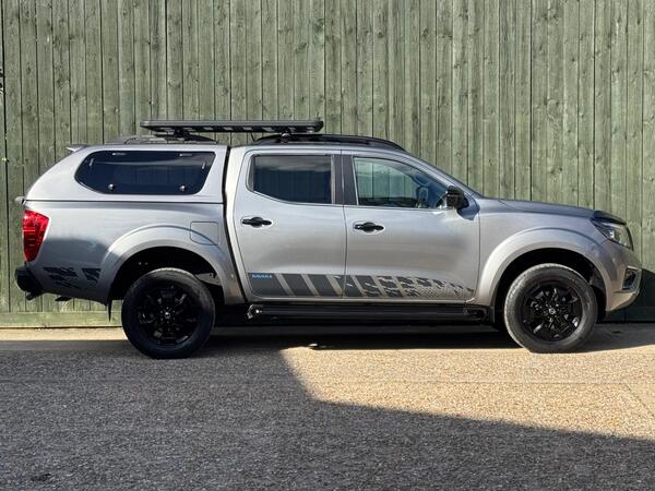 Nissan Navara 2.3 dCi N-Guard Auto 4WD Euro 6 4dr at 17th