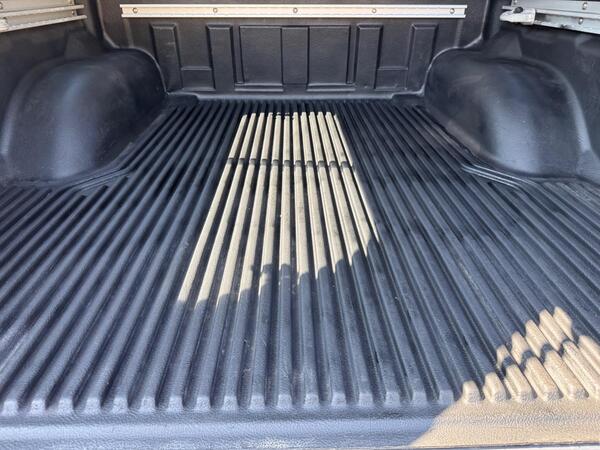 Nissan Navara 2.3 dCi N-Guard Auto 4WD Euro 6 4dr