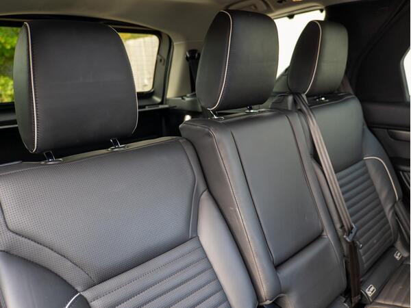 LAND ROVER DISCOVERY LUXURY HSE SD4 AUTO - Image 24