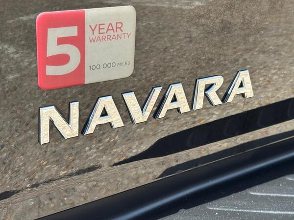 Nissan Navara 2.3 dCi Tekna 4WD Euro 6 (s/s) 4dr at 51th