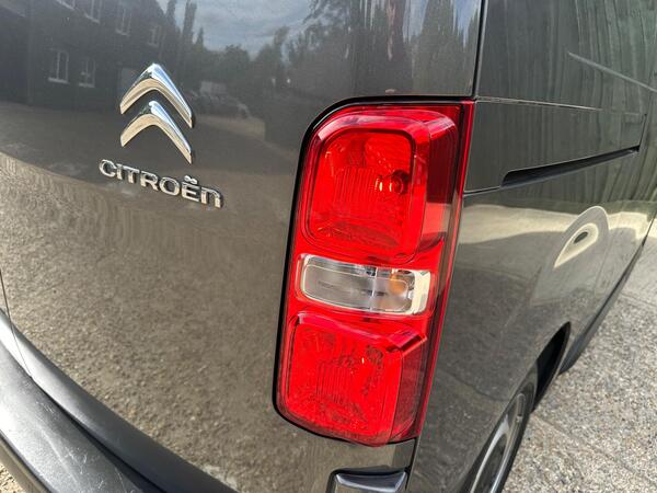 Citroen Dispatch 1.5 BlueHDi 1000 Enterprise Pro M FWD 2 Euro 6 (s/s) 6dr at 40th