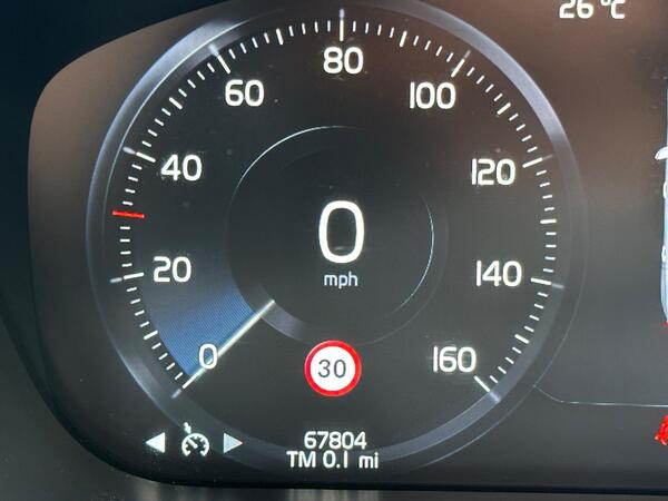 Volvo XC60 2.0 D4 R-Design Pro Auto AWD Euro 6 (s/s) 5dr at 38th