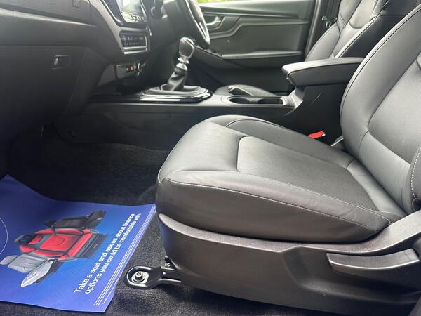Isuzu D-Max 1.9 TD V-Cross 4WD Euro 6 (s/s) 4dr at 12th