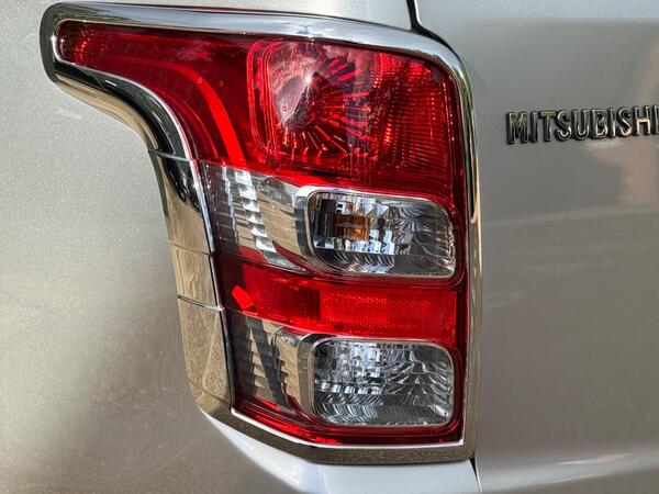 Mitsubishi L200 2.4 DI-D DC Barbarian 4WD Euro 6 4dr at 43th