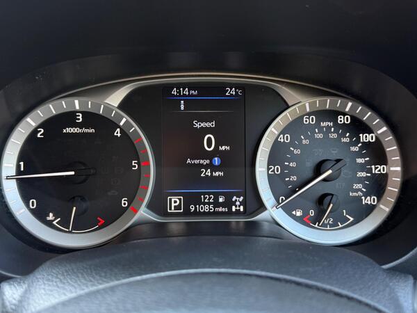Nissan Navara 2.3 dCi Tekna Auto 4WD Euro 6 4dr at 8th