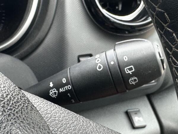 Renault Trafic 2.0 dCi ENERGY 28 Sport SWB Standard Roof Euro 6 (s/s) 5dr at 20th