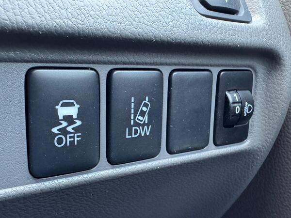 Mitsubishi L200 2.4 DI-D DC Barbarian 4WD Euro 6 4dr at 29th