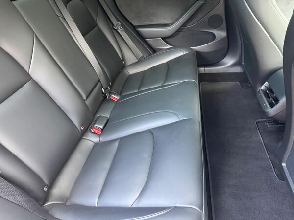 Tesla Model 3 (Dual Motor) Long Range Auto 4WDE 4dr