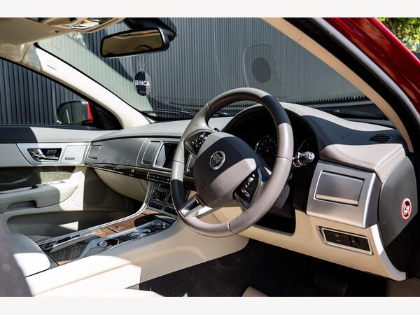 JAGUAR XF PREMIUM LUXURY D AUTO - Image 22