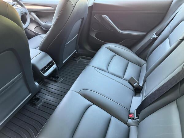Tesla Model 3 (Dual Motor) Long Range Auto 4WDE 4dr