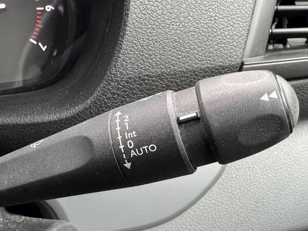 Peugeot Expert 2.0 BlueHDi 1400 Professional Plus Standard Panel Van MWB Euro 6 (s/s) 6dr at 31th