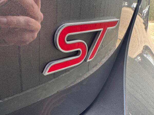 Ford Fiesta 1.5T EcoBoost ST-3 Euro 6 (s/s) 5dr at 38th