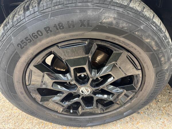 Nissan Navara 2.3 dCi N-Guard Auto 4WD Euro 6 4dr at 28th