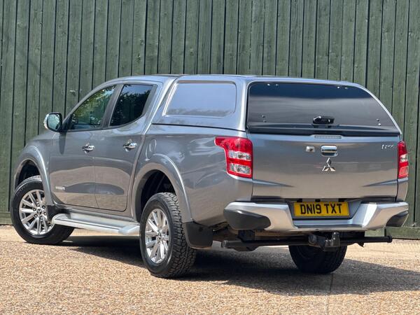 Mitsubishi L200 2.4 DI-D DC Warrior Auto 4WD Euro 6 4dr