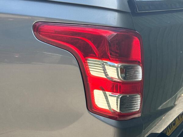Mitsubishi L200 2.4 DI-D DC Warrior Auto 4WD Euro 6 4dr