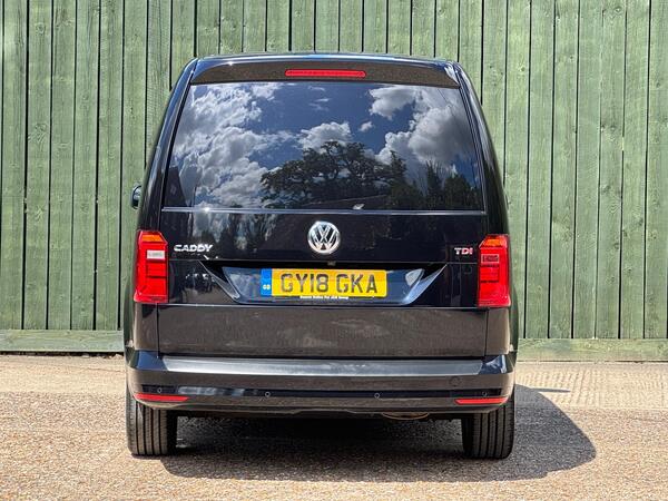 Volkswagen Caddy Maxi 2.0 TDI C20 BlueMotion Tech Highline LWB Euro 6 (s/s) 6dr at 6th