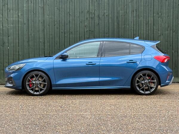 Ford Focus 2.3T EcoBoost ST Euro 6 (s/s) 5dr at 14th