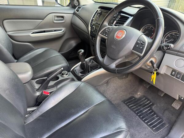 Fiat Fullback 2.4D Cross 4WD Euro 6 4dr at 4th