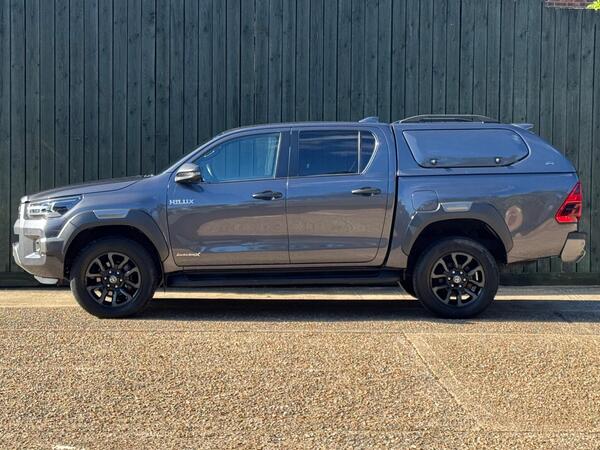 Toyota Hilux 2.8 D-4D Invincible X Auto 4WD Euro 6 (s/s) 4dr at 6th