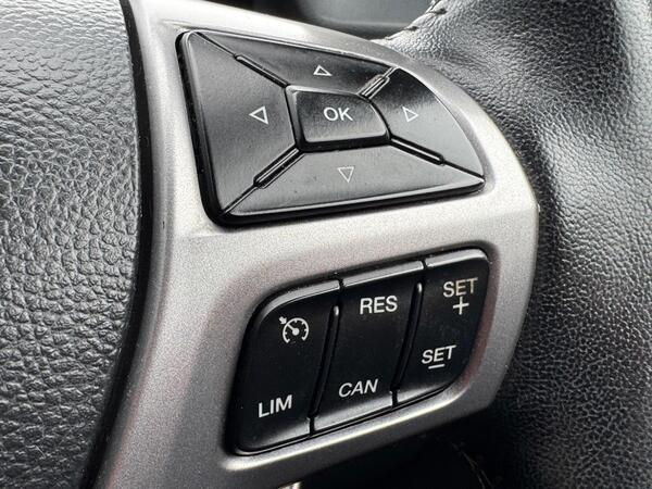 Ford Ranger 2.2 TDCi Limited Durashift 4WD Euro 5 4dr at 38th