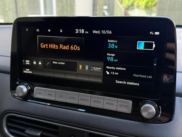 Hyundai KONA 64kWh Premium SE Auto 5dr (7kW Charger)