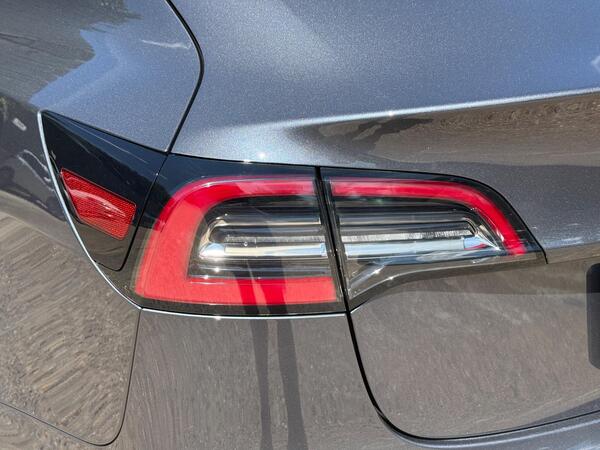 Tesla Model 3 (Dual Motor) Long Range Auto 4WDE 4dr