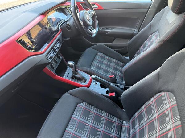 Volkswagen Polo 2.0 TSI GTI DSG Euro 6 (s/s) 5dr at 18th