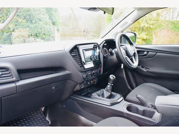 2023(73) Isuzu D-Max Pickup 1.9 TD Utility Diff Lock 4WD Euro 6 (s/s) 4dr