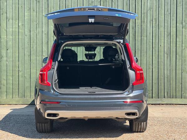 Volvo XC90 2.0 D5 PowerPulse Inscription Pro Auto 4WD Euro 6 (s/s) 5dr at 46th