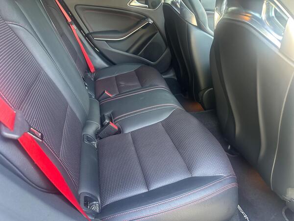 Mercedes-Benz CLA 2.0 CLA45 AMG Coupe SpdS DCT 4MATIC Euro 6 (s/s) 4dr at 19th