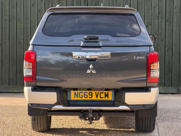 Mitsubishi L200 2.2 DI-D DC Barbarian X Auto 4WD Euro 6 (s/s) 4dr at 17th