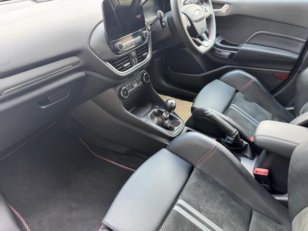 Ford Fiesta 1.5T EcoBoost ST-3 Euro 6 (s/s) 5dr at 42th