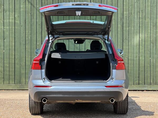 Volvo XC60 2.0 D4 Momentum Auto AWD Euro 6 (s/s) 5dr