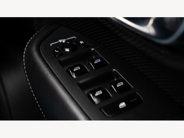 VOLVO XC90 R-DESIGN B5 MHEV AWD AUTO - Image 38