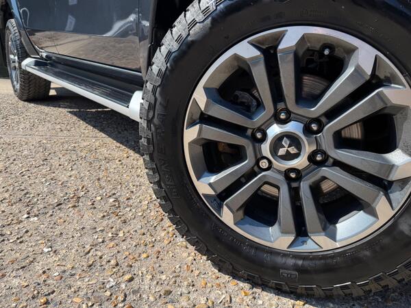 Mitsubishi L200 2.2 DI-D DC Warrior 4WD Euro 6 (s/s) 4dr