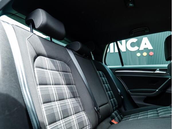 VOLKSWAGEN GOLF GTD S-A - Image 20