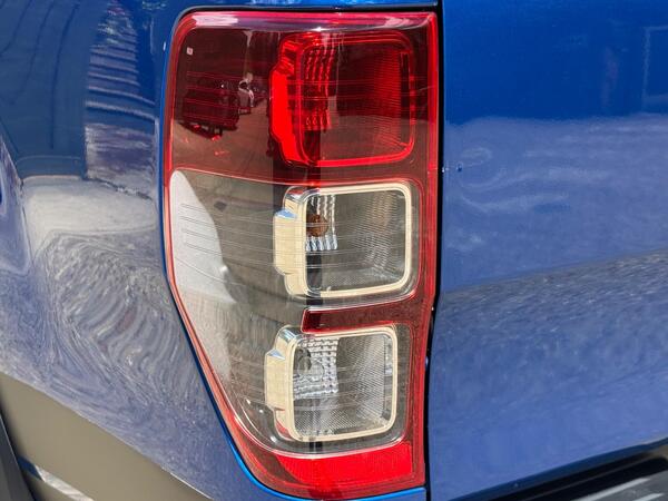 Ford Ranger 2.0 EcoBlue Stormtrak Pickup Double Cab 4dr Diesel Auto 4WD Euro 6 (s/s) (213 ps) at 49th