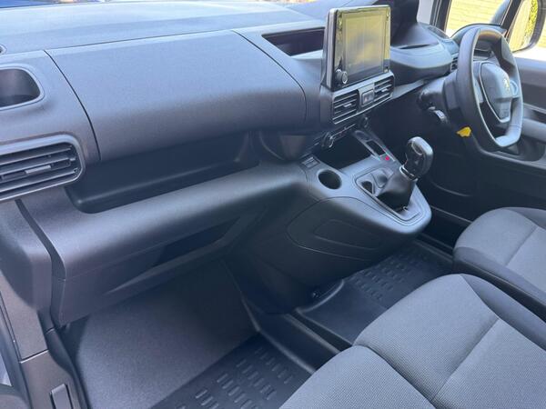 Peugeot Partner 1.5 BlueHDi 1000 Professional Standard Panel Van SWB Euro 6 5dr at 25th