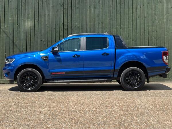 Ford Ranger 2.0 EcoBlue Stormtrak Pickup Double Cab 4dr Diesel Auto 4WD Euro 6 (s/s) (213 ps) at 9th