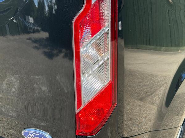 Ford Transit Custom 2.0 300 EcoBlue Limited Auto L2 H1 Euro 6 5dr at 39th