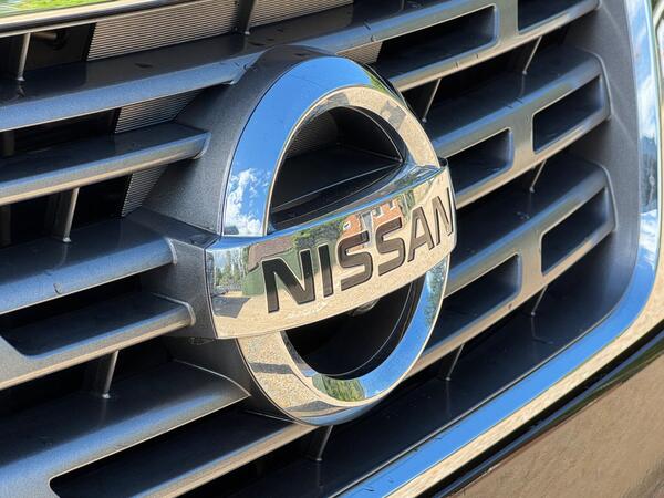 Nissan Navara 2.3 dCi Tekna 4WD Euro 6 (s/s) 4dr