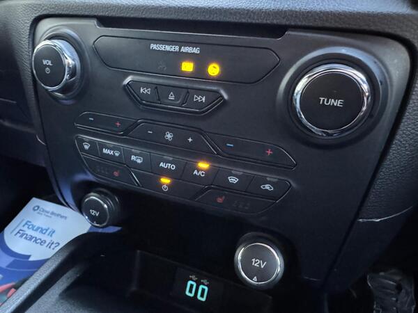 Ford Ranger 3.2 TDCi Wildtrak Auto 4WD Euro 6 (s/s) 4dr at 27th