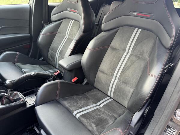 Ford Fiesta 1.5T EcoBoost ST-3 Euro 6 (s/s) 5dr at 8th