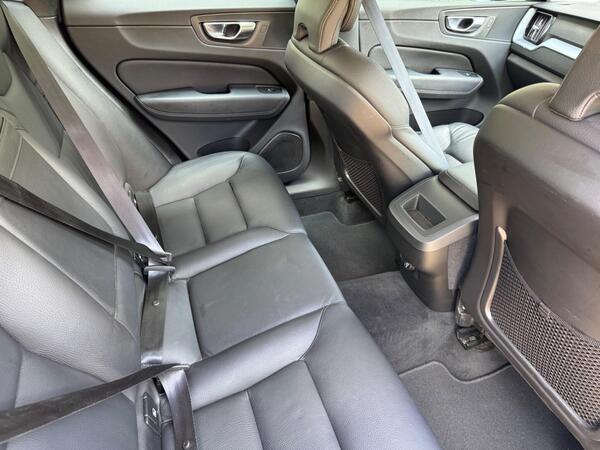 Volvo XC60 2.0 D4 Momentum Auto AWD Euro 6 (s/s) 5dr