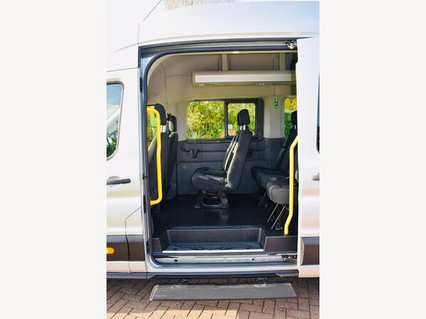 2023(23) Ford Transit Minibus 2.0 460 EcoBlue Leader Auto RWD L4 High Roof Euro 6 (s/s) 5dr (17 Seat, DRW)
